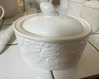 Mikasa English Countryside White Sugar Bowl
