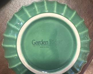 Garden Ridge Green Leaf Pattern Serving Bowl
