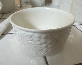 Mikasa English Countryside White DP900 Small Bowl