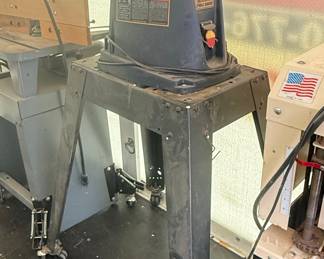 General 15-220 M1 Oscillating Spindle Sander