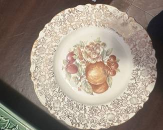 Homer Laughlin Vogue Fruit Pattern Dinner Plate