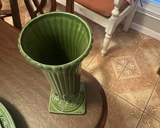 Shawnee Pottery Double Dove Vase
