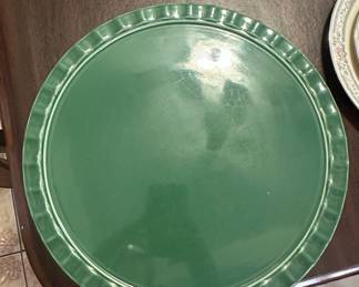 Furio Home Green Pedestal Cake Stand