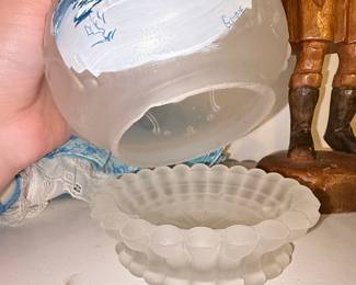 Brooke Glass Hand-Painted Frosted Glass Fairy Lamp - Winter Scene