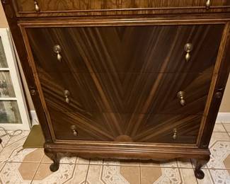 Art Deco Sunburst Walnut Veneer Chest of Drawers