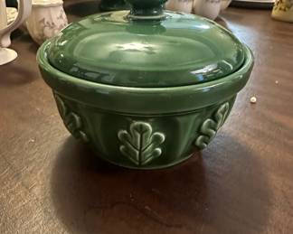 Furio Home Green Oak Leaf Pattern Covered Bowl