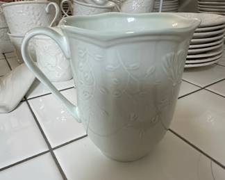 Lenox 'Ivy' Pattern Creamer