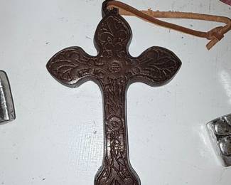 Cast Iron Fleur De Lis Floral Cross Wall Decor