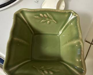 Arenito Portugal Olive Motif Square Stoneware Bowl