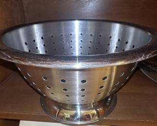 Vintage EKCO FLINT Stainless Steel Pedestal Colander