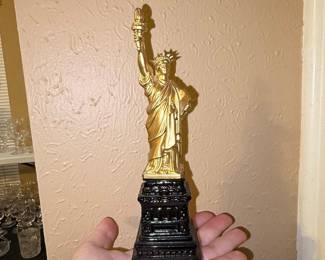 Avon Statue of Liberty After Shave Decanter