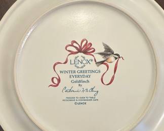 Lenox Winter Greetings Everyday Goldfinch Dinner Plate