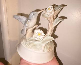 Otagiri Japan Hummingbird Music Box "Tenderly"