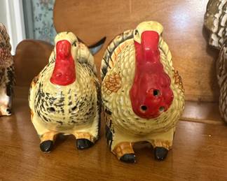 Vintage Ceramic Turkey Salt and Pepper Shakers - Made in Japan