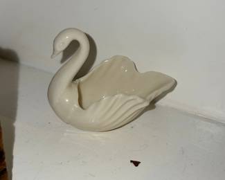 Lenox 'To the Bride' Porcelain Swan Figurine