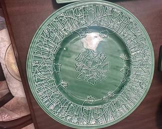 Bordallo Pinheiro Cabbage Green Ivy Leaf Vines Summer Terrace Round Platter