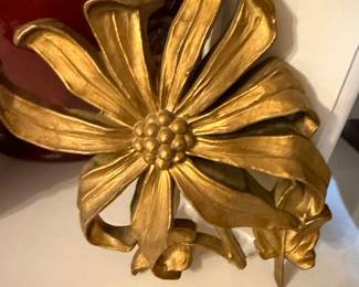 Vintage Syroco Gold Floral Wall Plaque