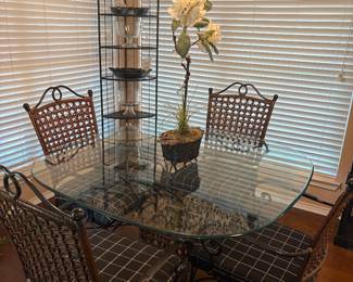 Lovely glass, top table and dinette chairs