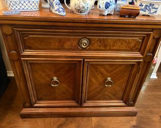 Beautiful oak buffet