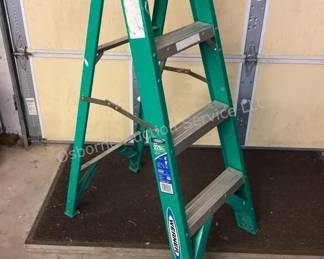 Werner 4' step ladder