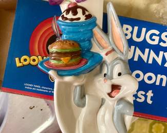 Bugs Bunny spoon and box
