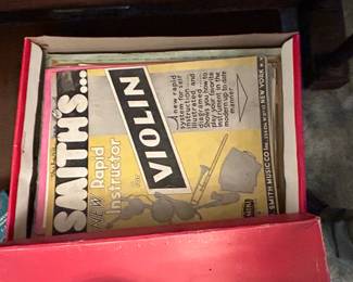 Vintage Student Violin and Instructional Book second image