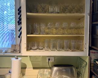 Glassware sets