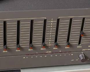 Vector 99 Research Graphics Equalizer