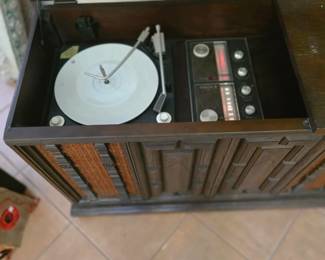 Zenith Stereo Phono/AM/FM