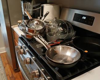Kitchenware and small appliances