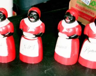 AUNT JAMIMA SPICE SHAKERS