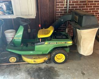 RX 759 hp John Deere riding mower with bagger
