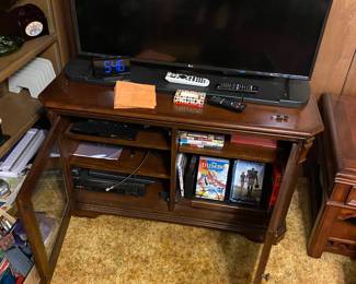 Like New TV Stand $200