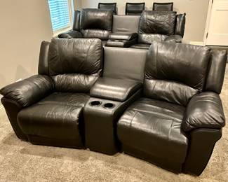 2 Pairs of Leather Theater Seating with Center Section (Manual)