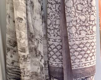 Women's Scarves
