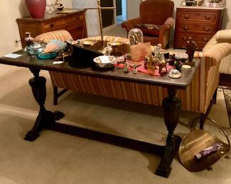 Library table