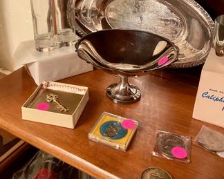 Krewe favors