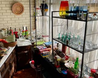 Bar glassware