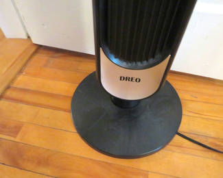 Lot 146: Dreo Tower Fan 2 of 2