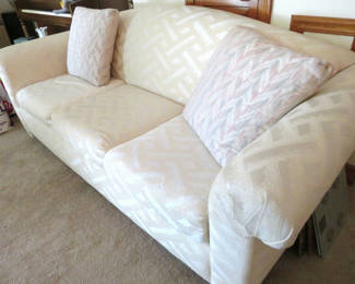 Lot 38: Off White Levitz Furniture Sleeper Sofa Couch