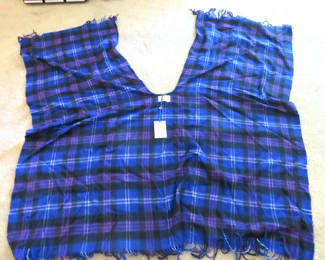Lot 30: Edinburgh Cashmere Mini Cape New with Tags