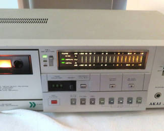 Lot 20: AKAI Gx-F44R Stereo Cassette Deck
