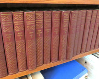 Lot 8: 1942 Encyclopedia Brittanica 19 Volumes