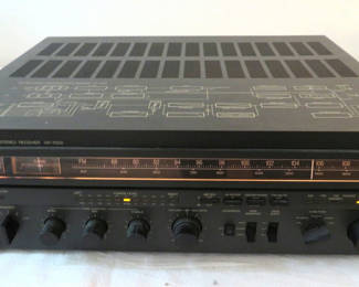 Lot 4: Vector Research AM/FM Stereo Receiver VR7000