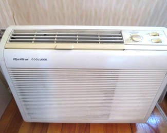 Lot 79: Quasar Cool Look Wall Air Conditioner