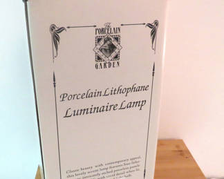 Lot 170: Porcelain Lithopane Luminaire Table Lamp New in Box