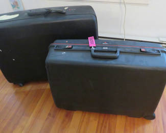 Lot 122: 2 Vintage Delsey Suitcases on Wheels with Handles