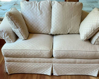 Lot 91: Pennsylvania House Loveseat (1 of 2)