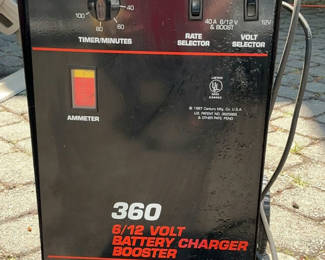 Lot 185: Battery Charger