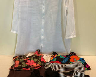 Lot 159: Summer Fun Women's wear